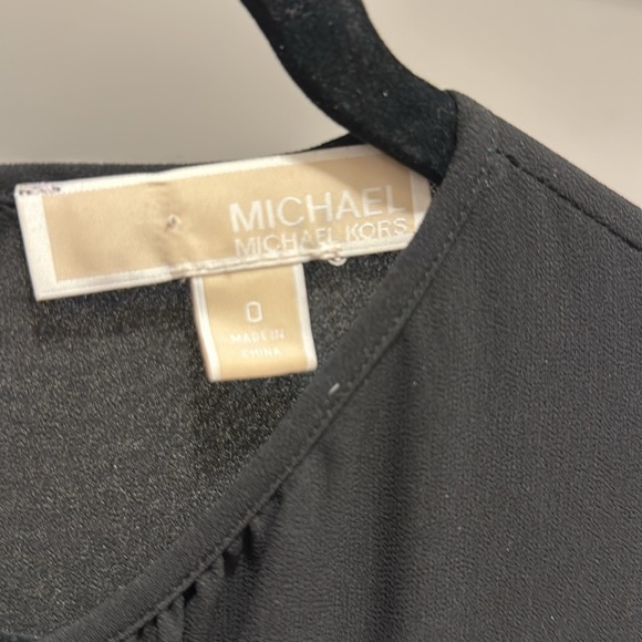 MICHAEL Michael Kors short sleeve lightweight jumper - Picture 5 of 6